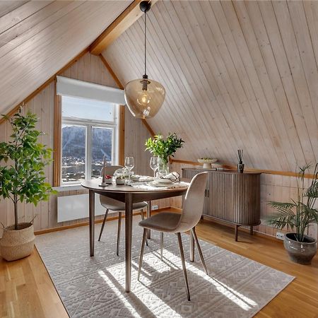 Cozy Central Loft Apartment With Amazing View Tromsø Dış mekan fotoğraf