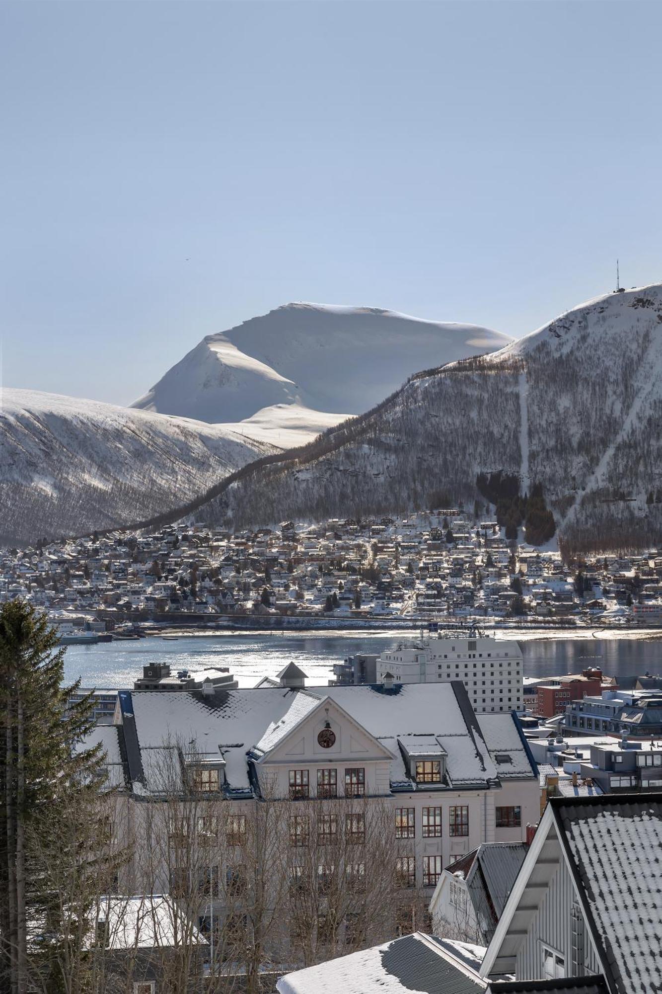 Cozy Central Loft Apartment With Amazing View Tromsø Dış mekan fotoğraf